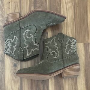 MIA Olive Embroidered Ankle Booties cowgirl style western theme